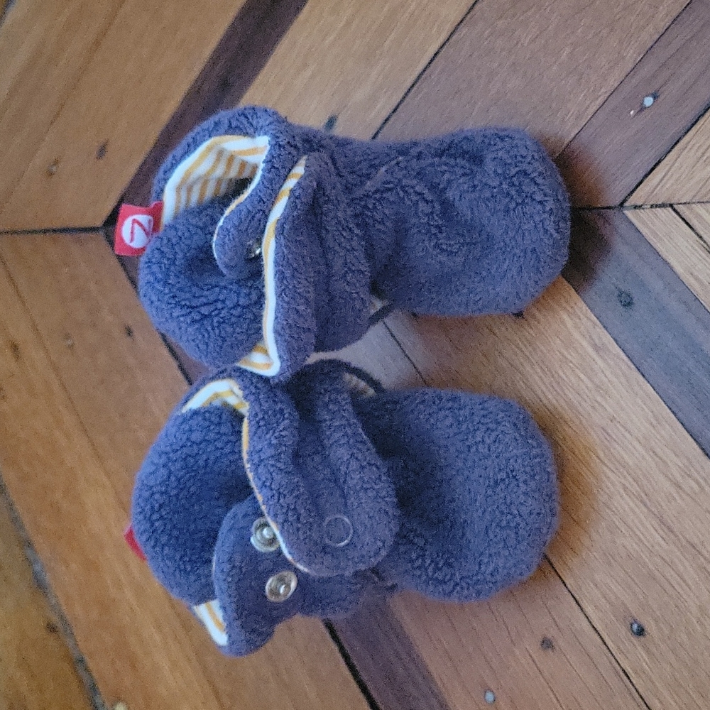 Zutano baby booties